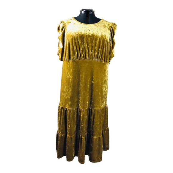 Who What Wear Dresses & Skirts - 3913 Women's Gold Velvet Tiered Short Sleeve Midi Stretchy Dress 2X